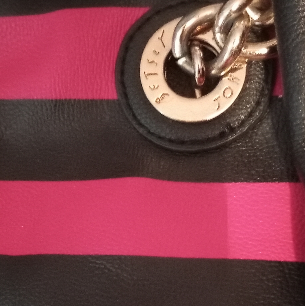 Betsey Johnson Large Overnight Bag Purse Black and Pink Stripe - Picture 3 of 4